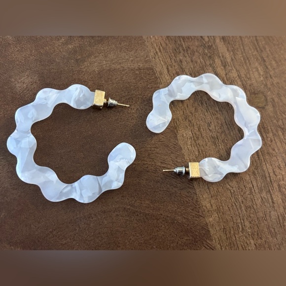 Wavy White Hoop Earrings - Picture 2 of 4